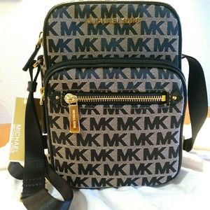 Michael Kors Bedford Zip Flight Bag NWT!!